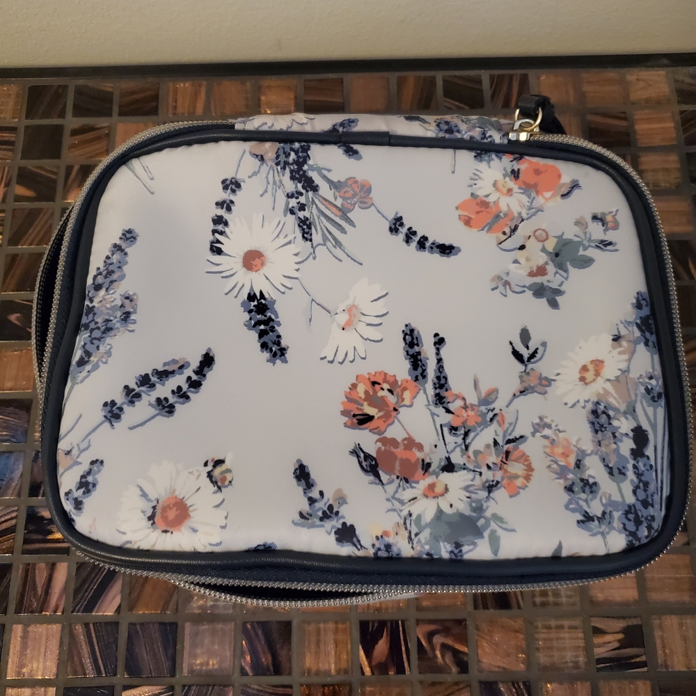 Victoria Secret Make Up Bag